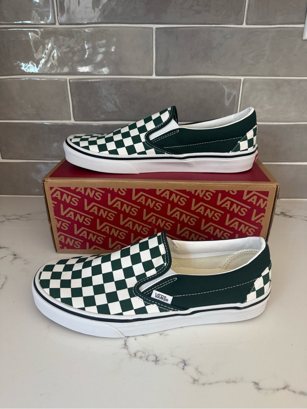 Brand New Vans Classic Slip-On Checkerboard Sneakers - Green & White M 8 W 9.5